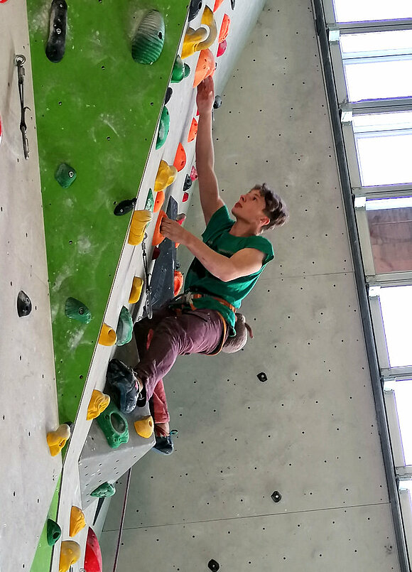Noah Hofmann in der steilen Leadtour